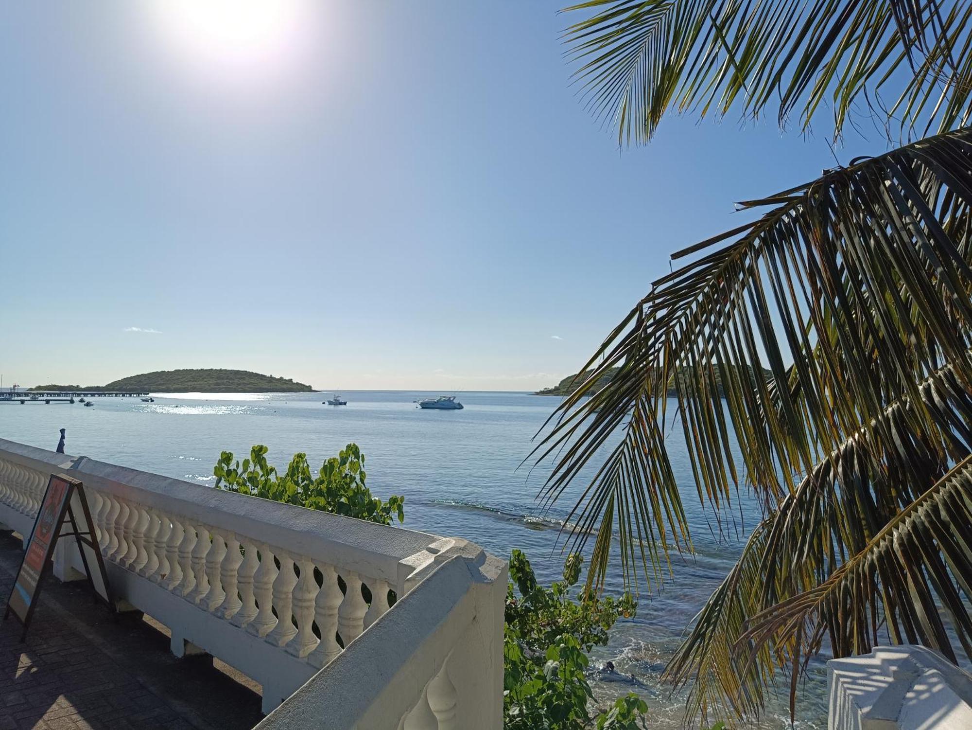 Waterside Inn Vieques Extérieur photo